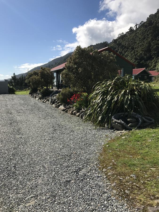 Rataview Motel Barrytown Exterior photo